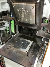 フッ素ゴムOリング 金型
